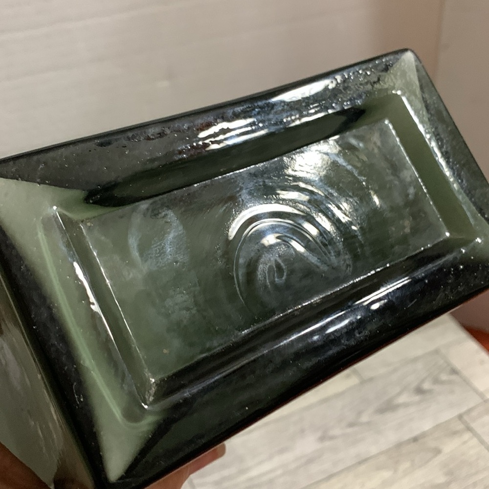 Green Art Deco Glass Blown Vase 13 x5 inch .. BEAUTIFUL ART!! - Picture 5 of 5